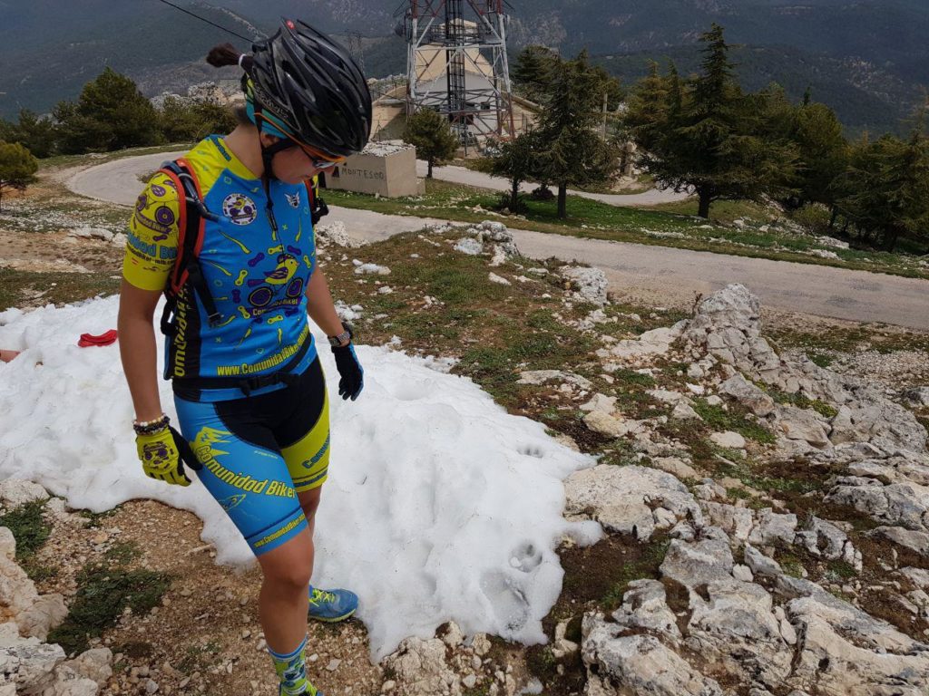 NIeve en la cumbre de El Yelmo en la sierra de Cazorla por Comunidad Biker MTB