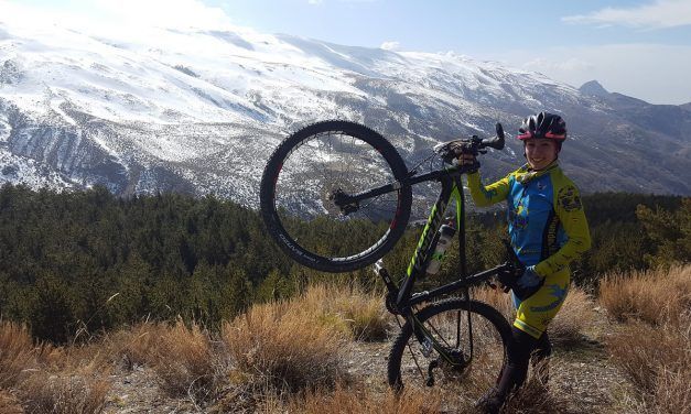 Expedición comunitaria en MTB a Sierra Nevada en Granada en pleno invierno desde Güéjar Sierra
