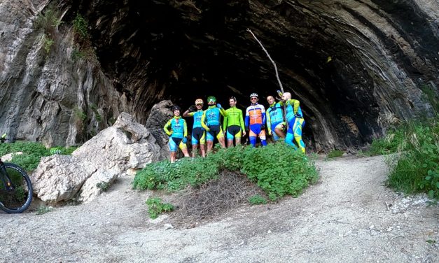 Ruta de ciclismo de montaña del villancico y la felicitación comunitaria por la sierra de la Pila y la cueva de Jaime el Barbudo